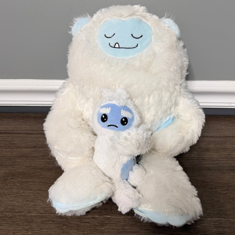 Max Studio White Yeti with Top Trenz Yeti Arm Hugger Plush Set